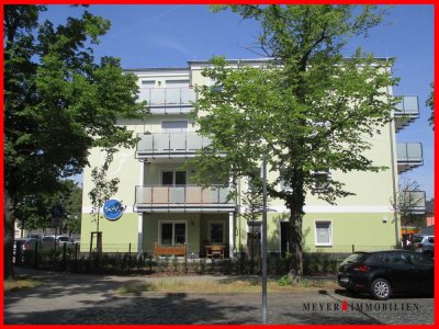 Neuwertige 3 Zimmer-Komfortwohnung mit Balkon, Lift, Stellplatz und EBK*