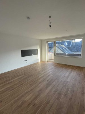 Frisch modernisierte 1-Zimmer-Wohnung mit sonnigem Balkon in Stolberg