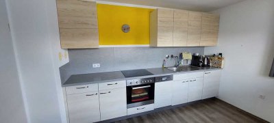 Leben auf dem Land: modernisierte 3,5-Zimmer-Wohnung m. Einbauküche u.Balkon in Bayern - Monheim OT