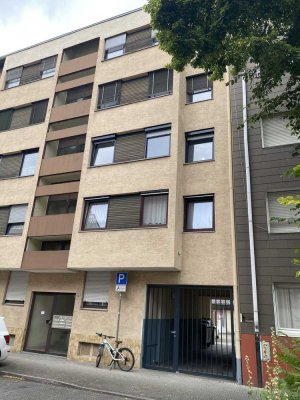 Geschmackvolle 4-Raum-Maisonette-Wohnung mit gehobener Innenausstattung mit Einbauküche in Mannheim