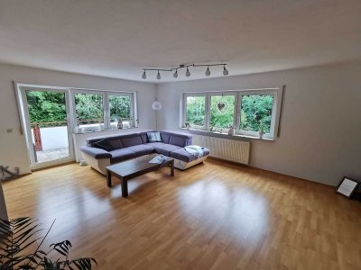 Helle u. gepflegte 3,5-Raum-Wohnung mit Balkon, 96 qm, in 6-Fam. Haus, Hochemmingen,  ab 1.9. frei