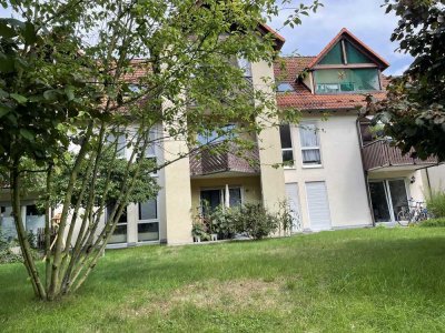 Charmante 2-Zimmer Wohnung mit Terrasse und Tiefgaragenstellplatz  in Dresden-Weißig