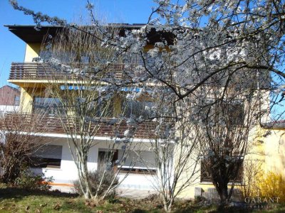 ** 3-Familienhaus freistehend mit viel Potential ... in ruhiger Lage, Feldnähe **