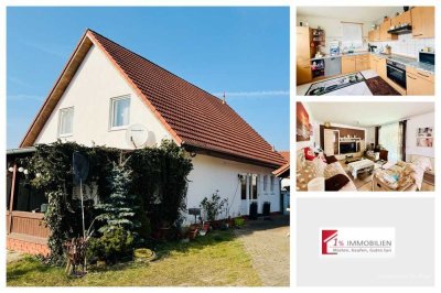 Friesack - Großes Einfamilienhaus mit Pool und Doppelgarage