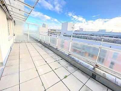 NEUER PREIS! PROVISIONSFREIE 3-ZIMMER DG-WOHNUNG MIT GROSSER TERRASSE IN DER FORSTHAUSGASSE!