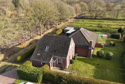 Zweifamilienhaus in nahezu Alleinlage - Wittmunder Wald
