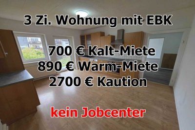 ab sofort - großzügige 3 Zimmer Wohnung