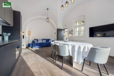 Geräumiger Wohntraum mit Terrasse in Hoflage im historischen „Freihof“ – Ihr Rückzugsort in 1190 Wien