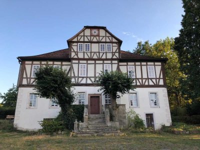 Leben, wo andere Urlaub machen - Fachwerkwohnung auf dem Land