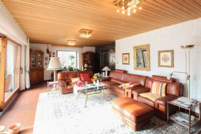 Wohnen mit Grün: Großzügiges ZFH mit eigenem Garten in Röhrmoos!