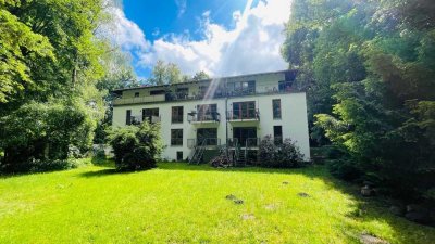 Für Kapiatlanleger oder Selbstnutzer: Vermietete 2 Zimmer-Wohnung mit 30 m² Terrasse! 2,89% Rendite!