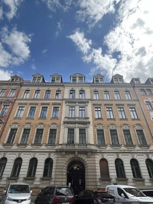 frisch sanierte  3-Raum-Wohnung im Waldstraßenviertel