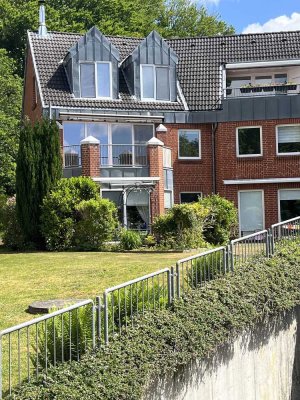 Exklusive, vollständig renovierte 3-Zimmer-Wohnung mit Balkon und Tiefgaragenplatz in Glücksburg