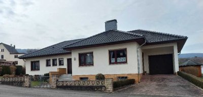 Charmanter Bungalow mit Terrasse und großem Garten in Freden/Leine