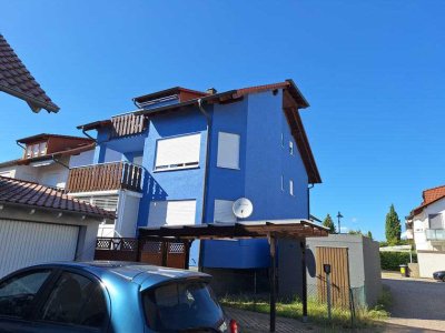 Schicke 3-Zimmer-Wohnung mit
Balkon und Car-Port in Hambrücken!