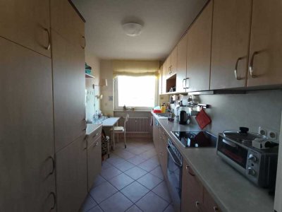 3-Zimmerwohnung mit Garage und Blick in den Rheingau