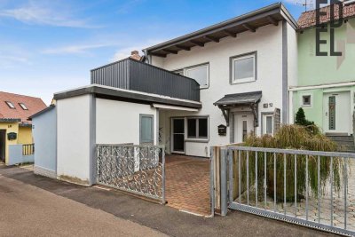 Haus kaufen in Amberg-Luitpoldhöhe – Zweifamilienhaus mit PV-Anlage, Garten & Doppelgarage