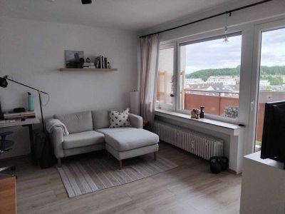 Gemütliche und renovierte 2-Zi.Wohnung mit tollem Ausblick im kölner Westen!!