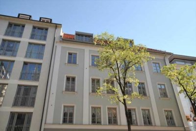 E & Co. - Wunderschöne, exklusive 4-Zimmer Wohnung mit zwei Balkonen nahe Königsplatz