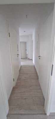 Große moderne Dachgeschosswohnung mit Dachterrasse