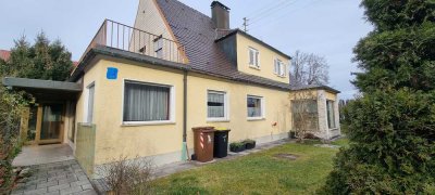 Charmantes älteres Einfamilienhaus für Liebhaber in guter Lage