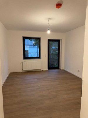 Helle 2-Zimmer Wohnung Hochparterre in Köln-Buchheim mit Garten