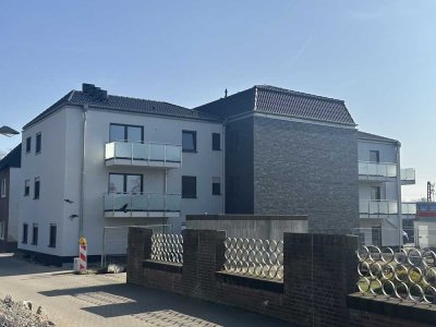 Erstbezug Neubau: 4-Raum-Wohnung mit gehobener Ausstattung und Balkon im 1.OG