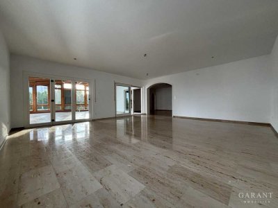 Geräumige ca. 200 qm auf einer Etage!