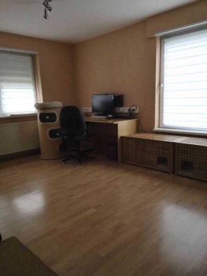 Helle 3-Zimmer-Wohnung mit Süd-West-Balkon in ruhiger Lage von Germersheim