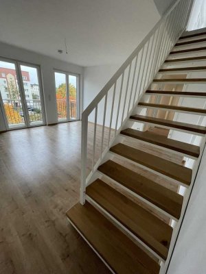 Schöne 3 Zimmer Maisonette Wohnung in zentraler und ruhiger Lage