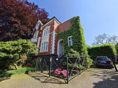 Gepflegte Villa mit Stil und modernen Annehmlichkeiten - Ruhe und Citynähe perfekt vereint!