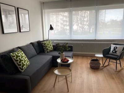 NEU renoviertes und voll möbliertes 2 Zimmer Wohnung min Balkon