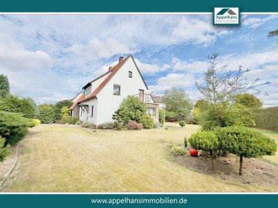 Zweifamilienhaus mit Wintergarten, Sauna und großem Garten – Platz für Ihre Ideen