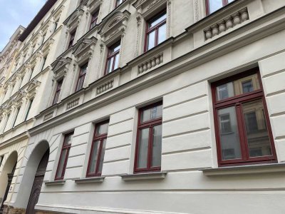 Kapitalanlage mit Gründerzeit- Charme: 2-Zimmer-Whg mit Balkon
