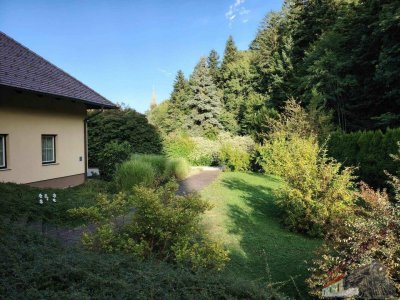 Tolle Villa mit neuer PV-Anlage bietet viel Platz und ruhige, grüne Umgebung – ca. 38 min zur Stadtgrenze Wien!