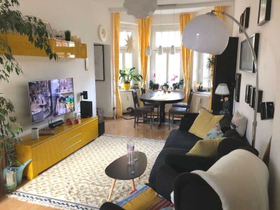 Helle 3-Zi. Altbauwohnung mit Süd-Balkon, ALNO-Küche und Design Badmöbel