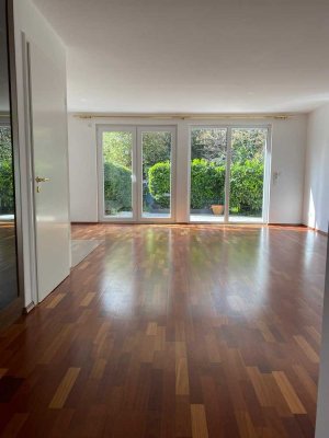 Geschmackvolles, neuwertiges 5-Raum-Reihenhaus mit lux. Innenausstattung und EBK