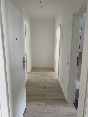 Top sanierte 1-Zimmer-Whg im EG !!