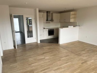 NMS Einfeld - moderne DG Wohnung mit großem Balkon