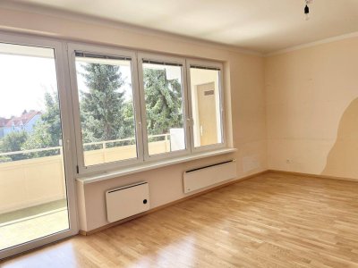 PROVISIONSFREI VOM EIGENTÜMER! GUT AUFGETEILTE 4-ZIMMER-WOHNUNG MIT LOGGIA NÄHE ZENTRUM IN BRUNN AM GEBIRGE!