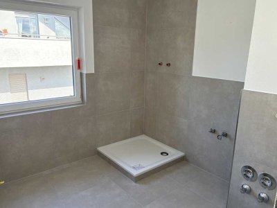 Erstbezug nach Sanierung: Moderne Dachgeschosswohnung mit Garage in Beselich-Obertiefenbach