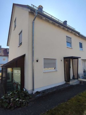 Renovierte DHH mit 5 Zimmern in Weißenhorn