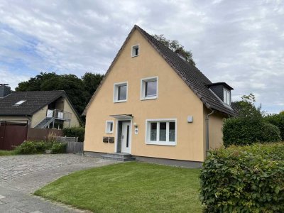 Charmantes Einfamilienhaus mit zwei separaten Wohnungen in Nortorf