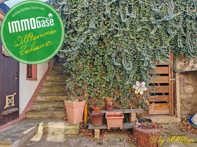 Liebenswertes Reihenhaus mit Garten und Garage in ruhiger Seitenstraße!
