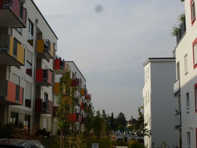 3-Zimmer-Wohnung mit gehobener Innenausstattung mit Balkon in Nieder-Olm, Bhf. in 100 m Entfernung.