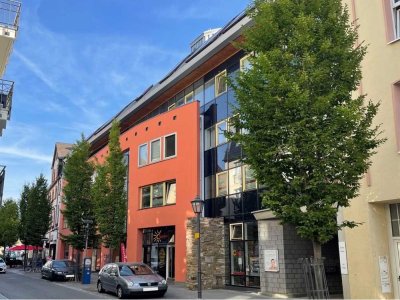 Bad Neuenahr-Ahrweiler, Besondere Penthouse-Wohnung im Maisonette-Stil zu vermieten