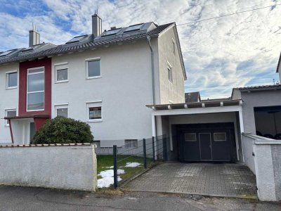 ++ Aufwendig sanierte 3 Zimmer OG Wohnung ++
