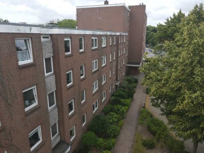Freie 4 Zimmerwohnung - Perfekte Infrastruktur- Eigener Tiefgaragenstellplatz