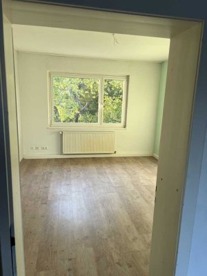 Nette Wohnung mit drei Zimmern in Bochum-Altenbochum