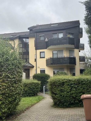 2-Zimmerwohnung m. Balkon & Tiefgarage in Stuttgart-Plieningen–Nähe Uni Hohenheim, Messe & Flughafen